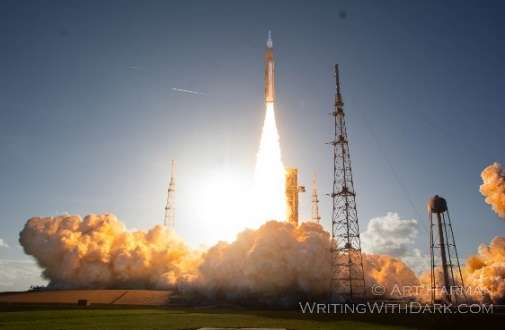Artemis II launch fireball lights up the Florida coast